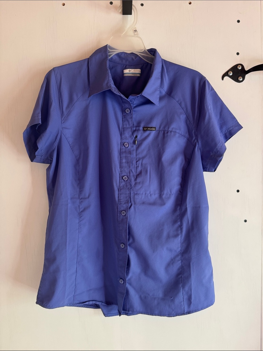 Columbia Short-Sleeve Button-Down Shirt in Periwinkle